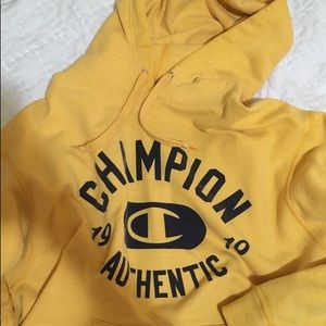 MEN’S CHAMPION YELLOW SWEATSHIRT